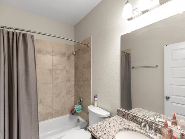 14 Monarch Court Court, Sugar Land TX 77498