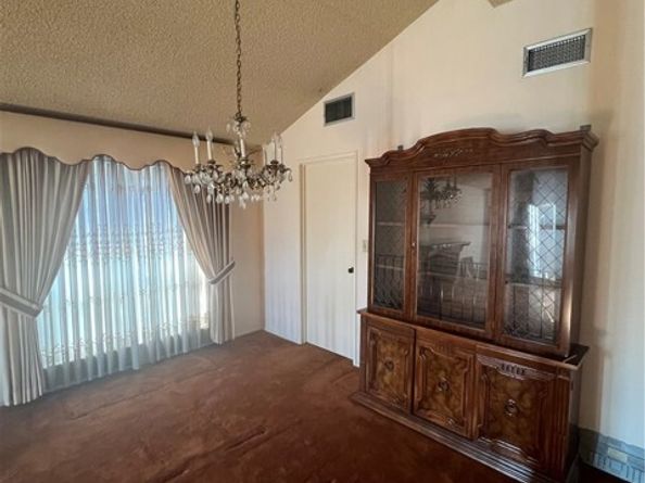 9688 Kewen Avenue, Pacoima (los Angeles) CA 91331