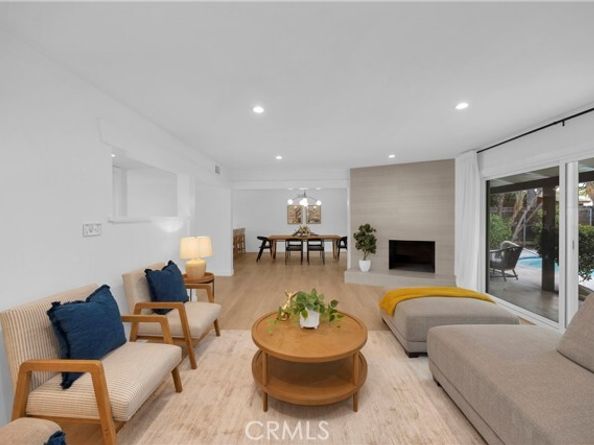 16938 Knapp Street, Northridge (los Angeles) CA 91343