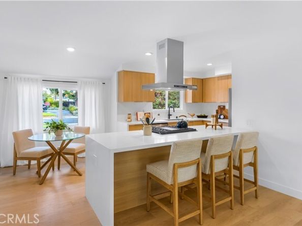 16938 Knapp Street, Northridge (los Angeles) CA 91343