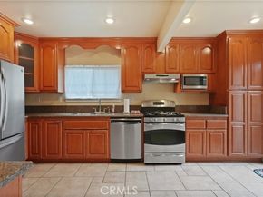 952 N 4th, Upland CA 91786