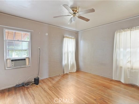 952 N 4th, Upland CA 91786