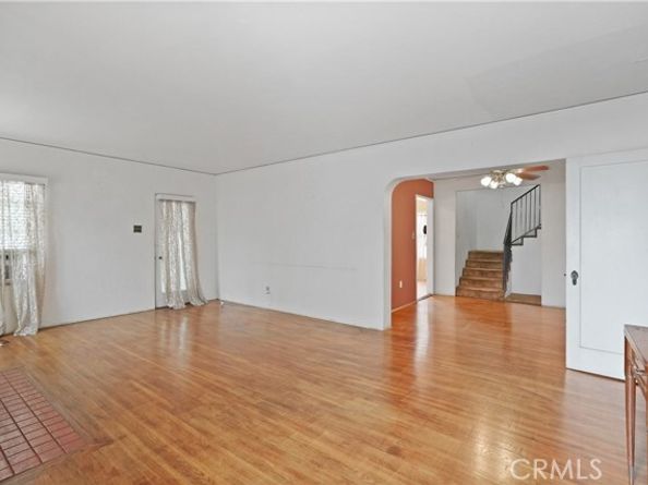 952 N 4th, Upland CA 91786