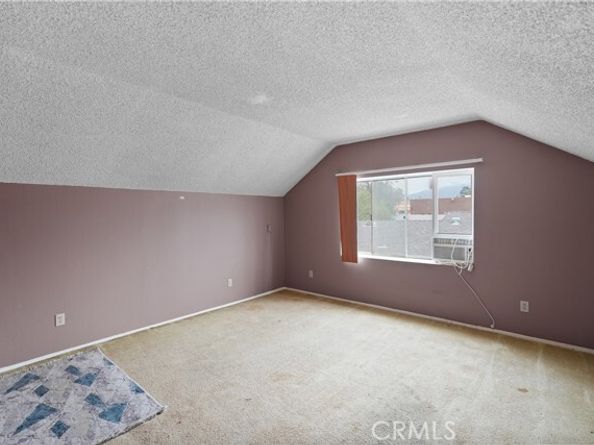952 N 4th, Upland CA 91786