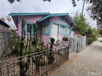 1137 Cabrillo Avenue