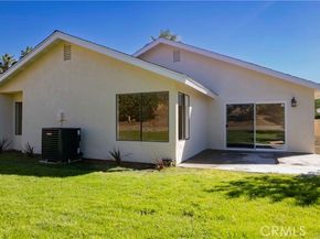 10065 Hillview, Chatsworth (los Angeles) CA 91311
