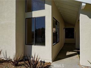 10065 Hillview, Chatsworth (los Angeles) CA 91311