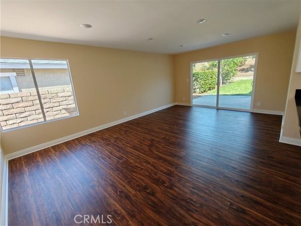 10065 Hillview, Chatsworth (los Angeles) CA 91311