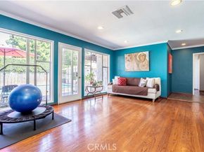 17101 Gault, Los Angeles CA 91406