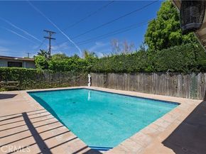 17101 Gault, Los Angeles CA 91406