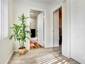 14349 Tiara Street, Sherman Oaks (los Angeles) CA 91401