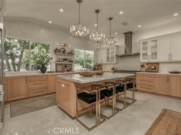 5124 Boda Place, Woodland Hills (los Angeles) CA 91367