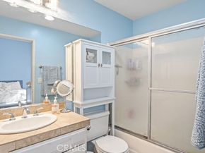 7035 Woodley Avenue 203, Van Nuys (los Angeles) CA 91406