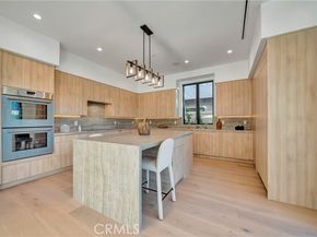 4825 Forman Avenue, North Hollywood (los Angeles) CA 91601