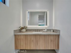 4825 Forman Avenue, North Hollywood (los Angeles) CA 91601