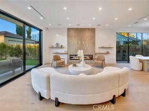 4825 Forman Avenue, North Hollywood (los Angeles) CA 91601