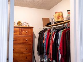 18425 Saticoy Street 1, Reseda (los Angeles) CA 91335