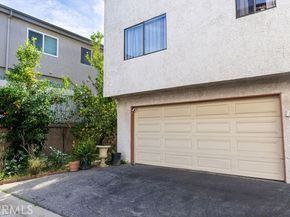 18425 Saticoy Street 1, Reseda (los Angeles) CA 91335