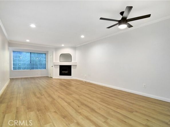 5515 Canoga Avenue 219, Woodland Hills (los Angeles) CA 91367