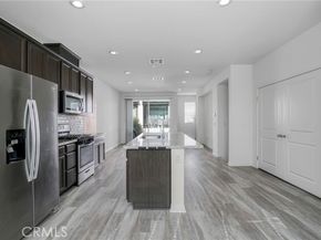 18447 W Mural, Northridge (los Angeles) CA 91325