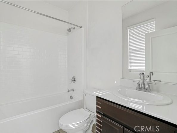 18447 W Mural, Northridge (los Angeles) CA 91325