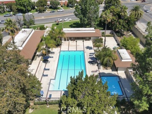 10121 Larwin Avenue 3, Chatsworth (los Angeles) CA 91311