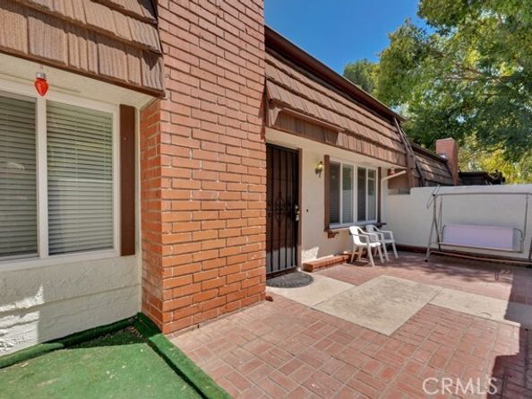 10121 Larwin Avenue 3, Chatsworth (los Angeles) CA 91311