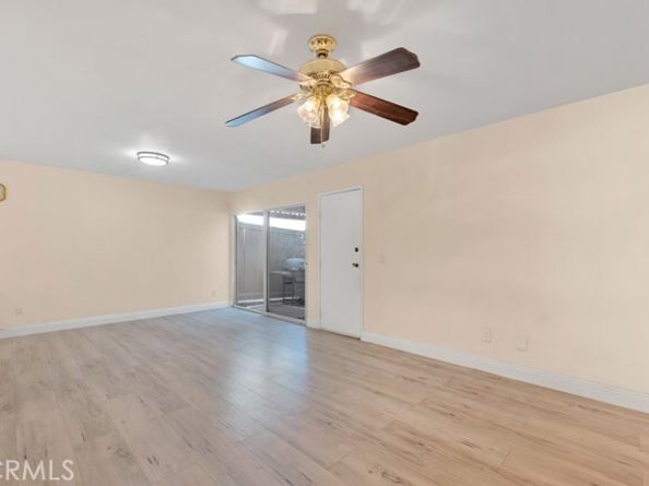 10121 Larwin Avenue 3, Chatsworth (los Angeles) CA 91311