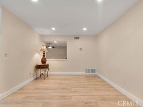 10121 Larwin Avenue 3, Chatsworth (los Angeles) CA 91311