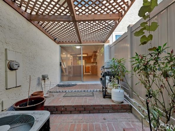 10121 Larwin Avenue 3, Chatsworth (los Angeles) CA 91311