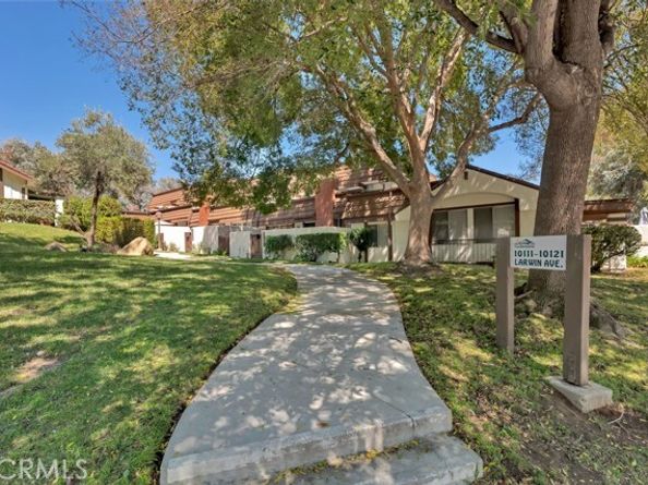 10121 Larwin Avenue 3, Chatsworth (los Angeles) CA 91311