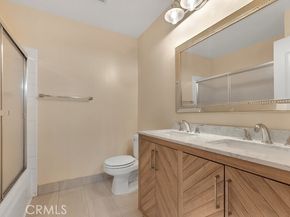 10121 Larwin Avenue 3, Chatsworth (los Angeles) CA 91311