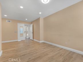 10121 Larwin Avenue 3, Chatsworth (los Angeles) CA 91311
