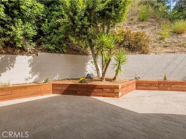 2400 Nalin, Los Angeles CA 90077
