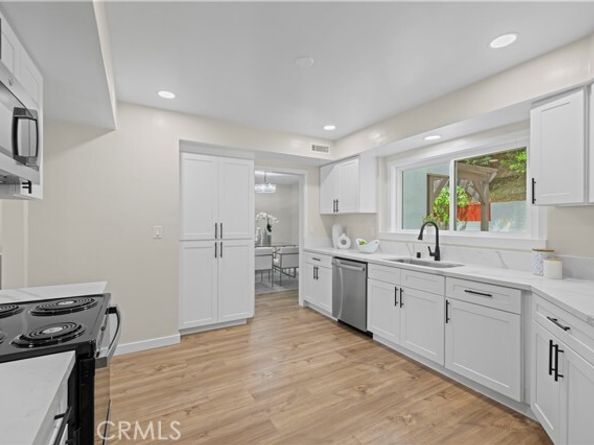 2400 Nalin, Los Angeles CA 90077