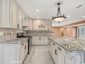 16900 Mayall Street, North Hills (los Angeles) CA 91343