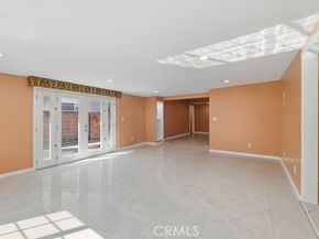 16900 Mayall Street, North Hills (los Angeles) CA 91343