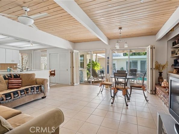20300 Angelina Place, Woodland Hills (los Angeles) CA 91364