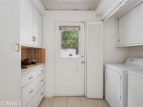20300 Angelina Place, Woodland Hills (los Angeles) CA 91364