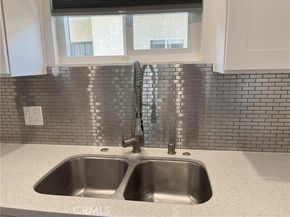 6255 Woodman 203, Los Angeles CA 91401