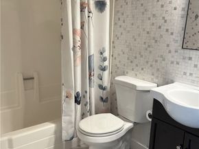 6255 Woodman 203, Los Angeles CA 91401