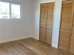 6255 Woodman 203, Los Angeles CA 91401