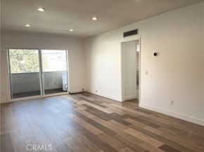 6255 Woodman 203, Los Angeles CA 91401