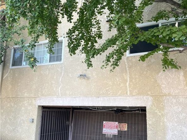 6255 Woodman 203, Los Angeles CA 91401