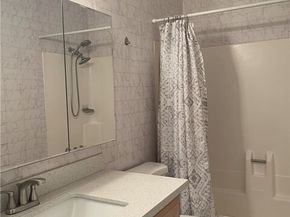 6255 Woodman 203, Los Angeles CA 91401