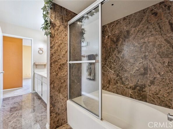 14325 Foothill Boulevard 34, Sylmar (los Angeles) CA 91342