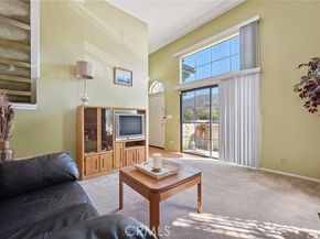 14325 Foothill Boulevard 34, Sylmar (los Angeles) CA 91342