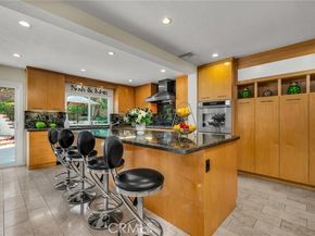 7156 Castle Peak, West Hills (los Angeles) CA 91307