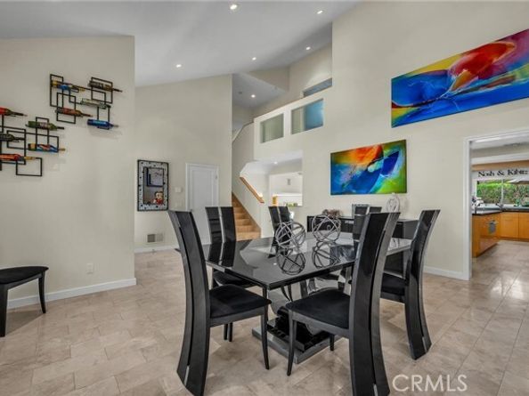 7156 Castle Peak, West Hills (los Angeles) CA 91307