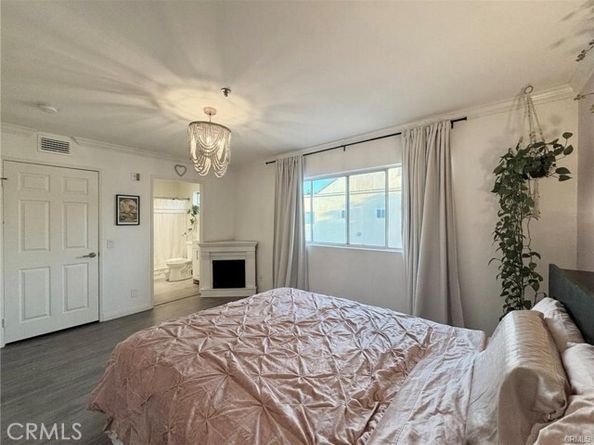 13801 Oxnard Street 206, Los Angeles CA 91401